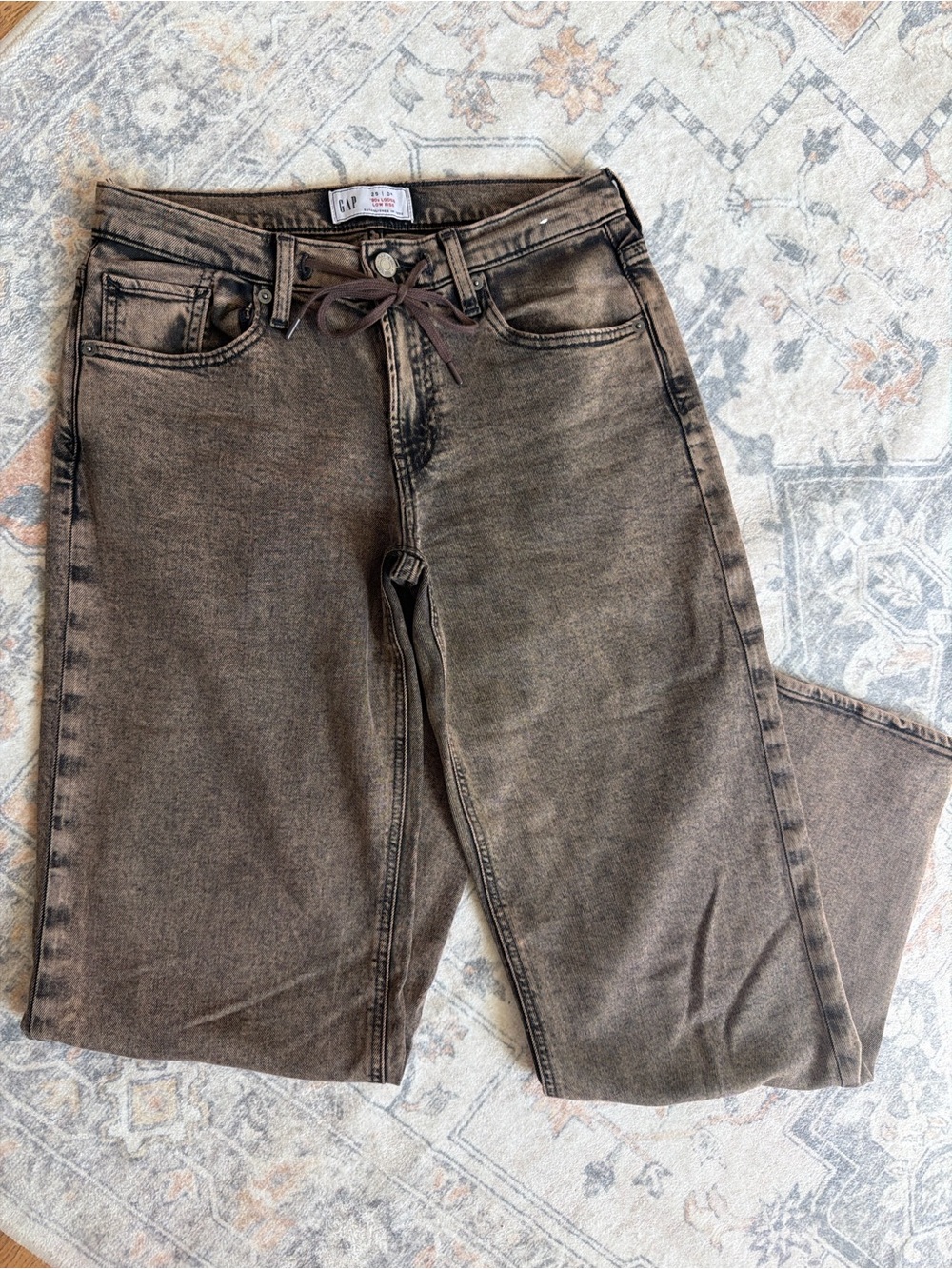 GAP Women’s Faded Brown Loose Low Rise Jeans